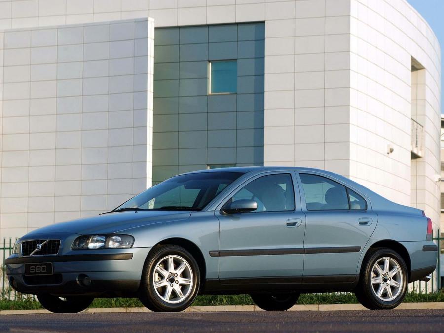  Volvo S60 2000 года  (ZA) (фото 4 из 10)